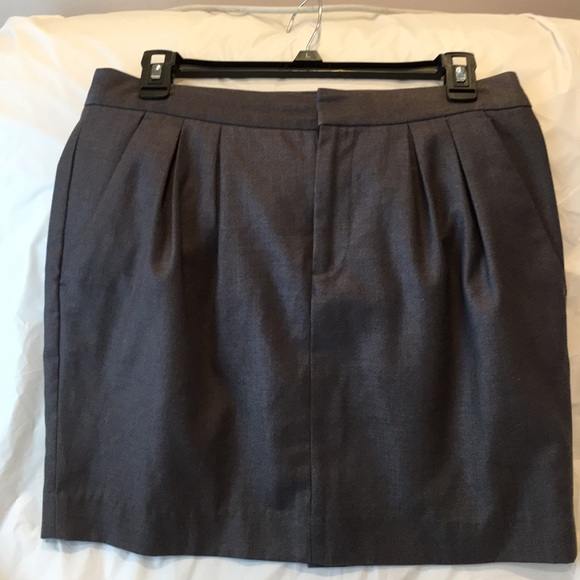 Banana Republic pleated skirt - Picture 2 of 3